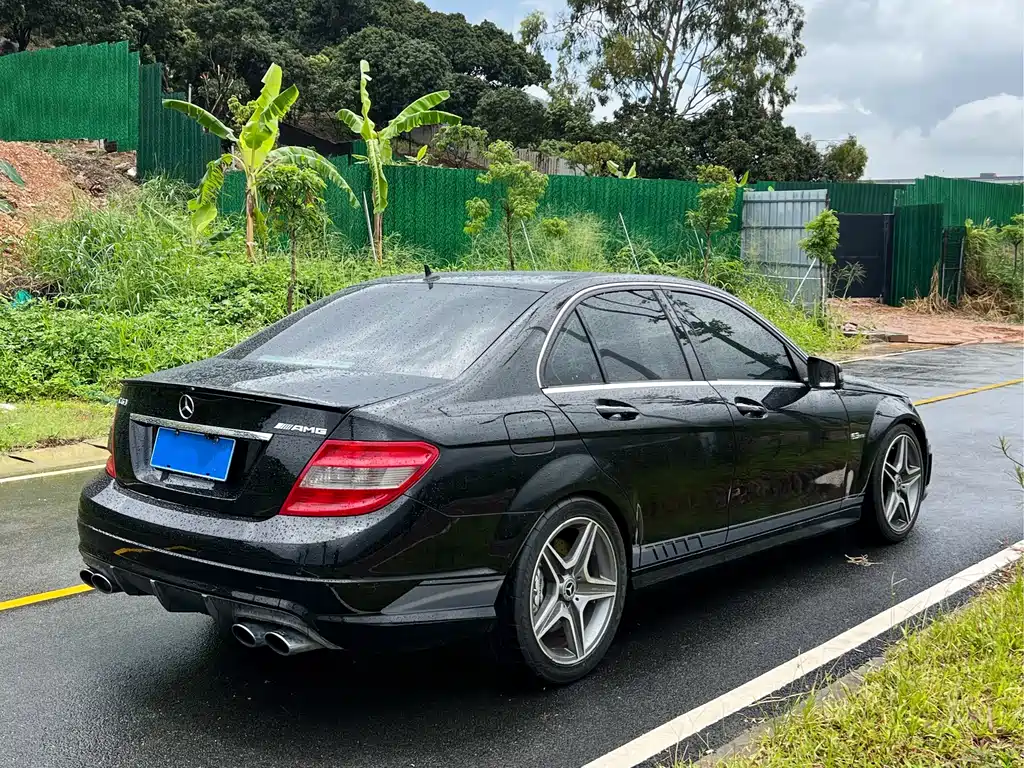Mercedes-Benz C-Class AMG 2011 — фото 13