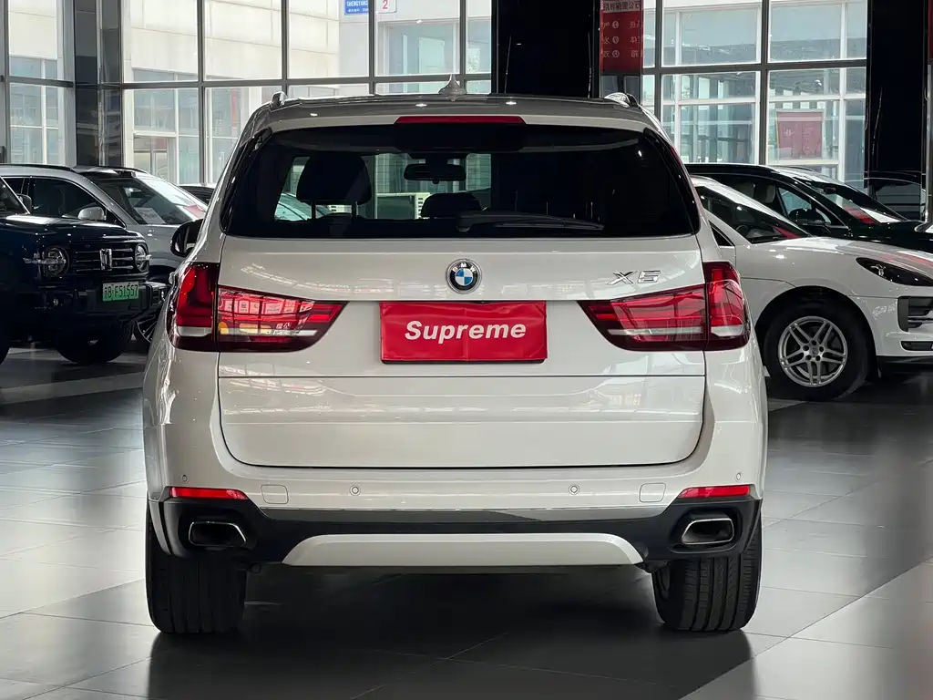 BMW X5 2018 — фото 9