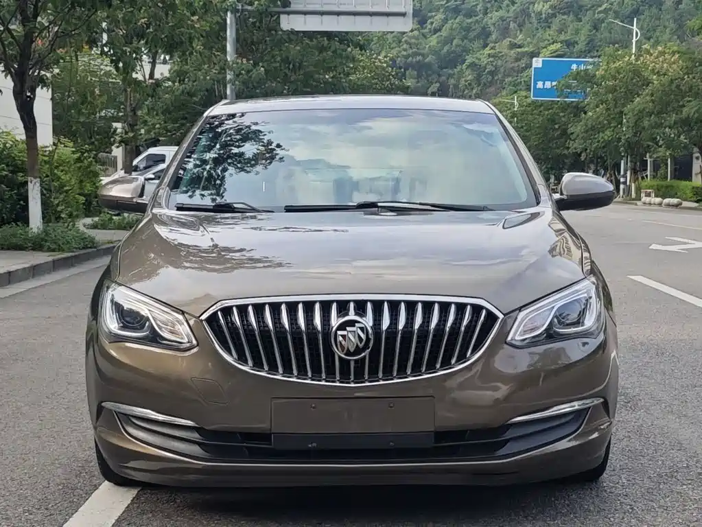 Buick Excelle 2015 — фото 8