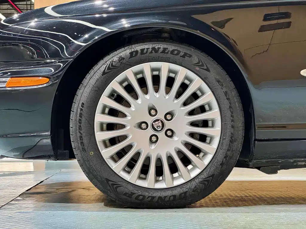 Jaguar XJ 2007 — фото 17