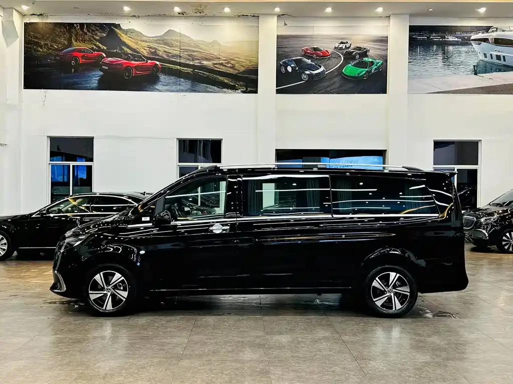 Mercedes-Benz Vito 2025 — фото 3