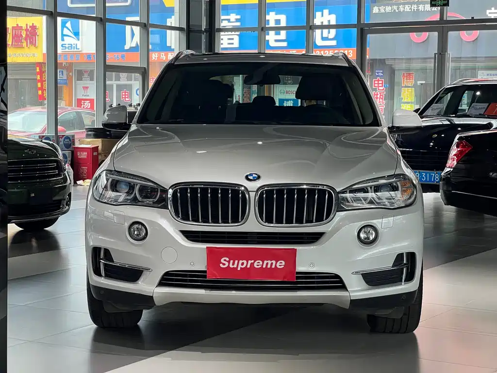 BMW X5 2018 — фото 2