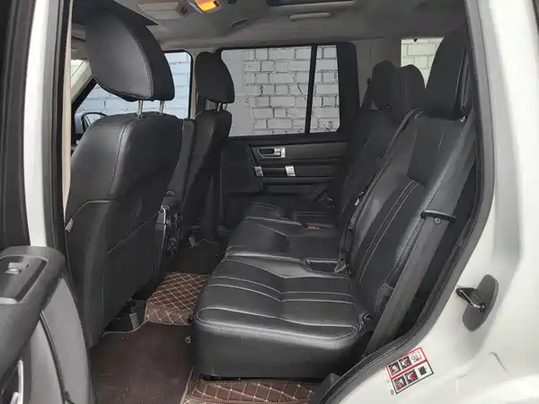 Land Rover Discovery 2016