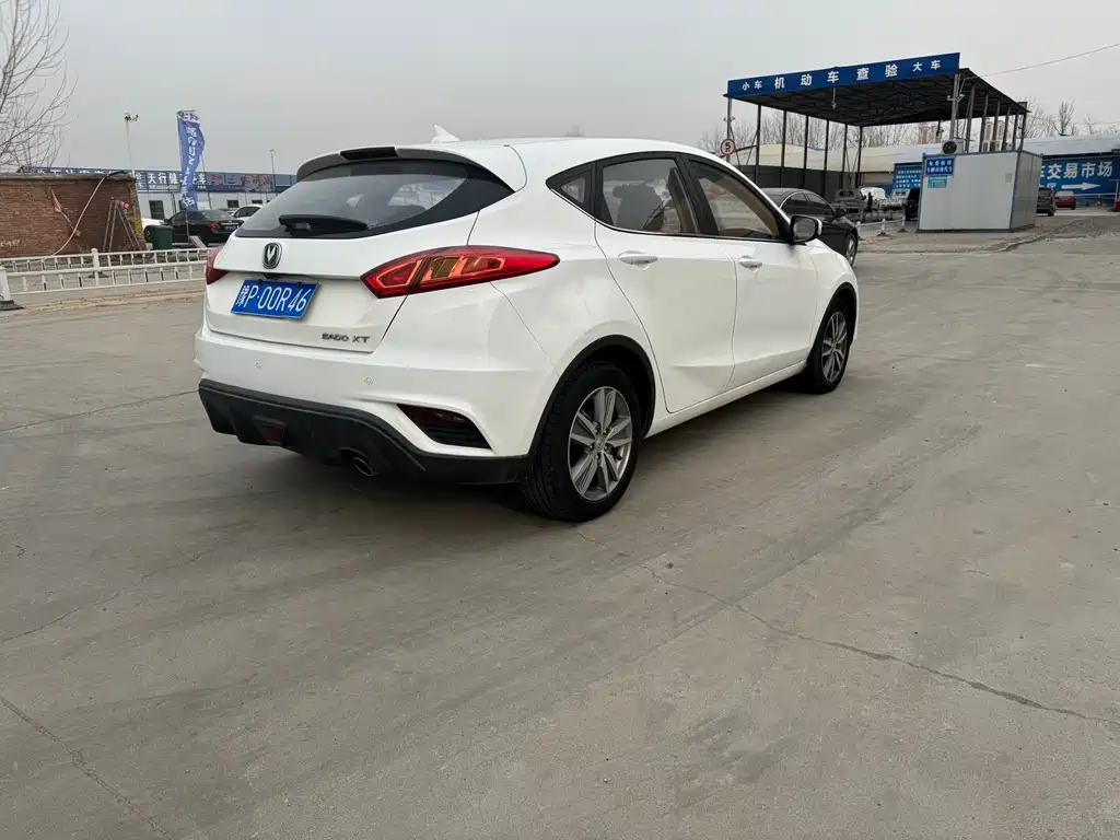 Changan Eado XT 2016 — фото 6