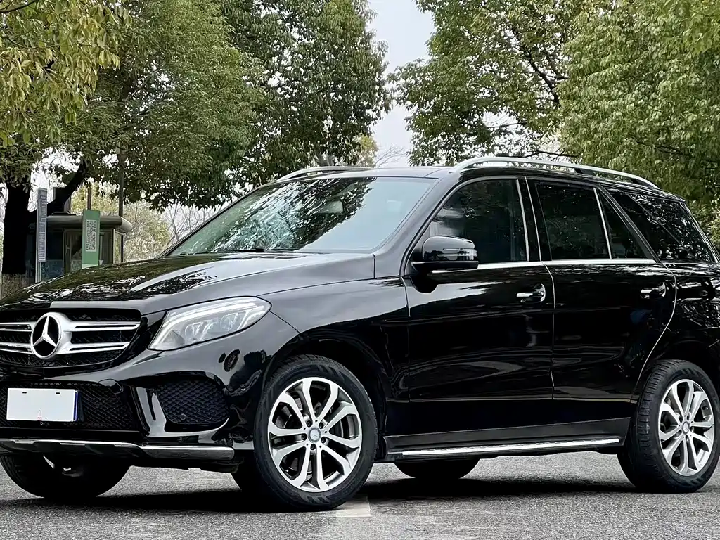 Mercedes-Benz GLE 2017 — фото 1