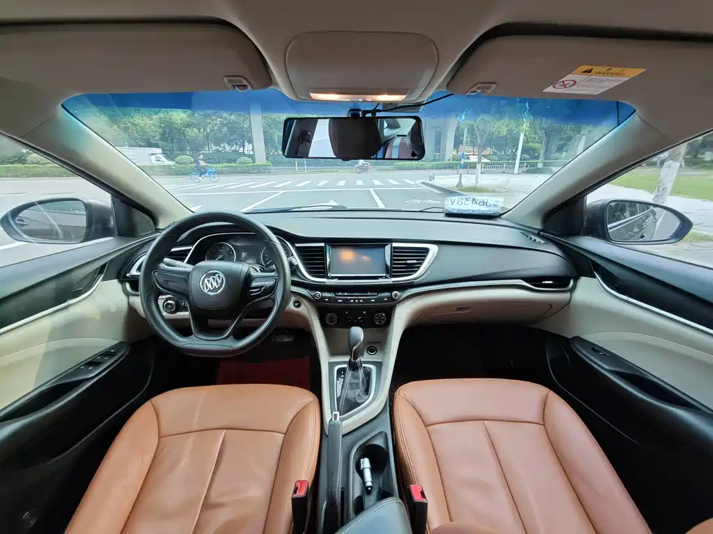 Buick Excelle 2015 — фото 10
