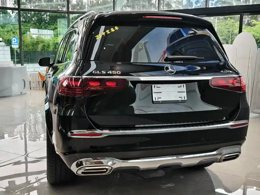 Mercedes-Benz GLS — фото 6