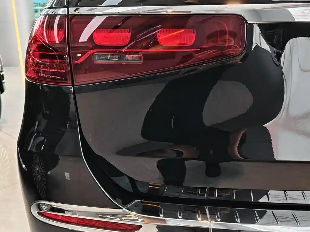 Mercedes-Benz GLS — фото 17