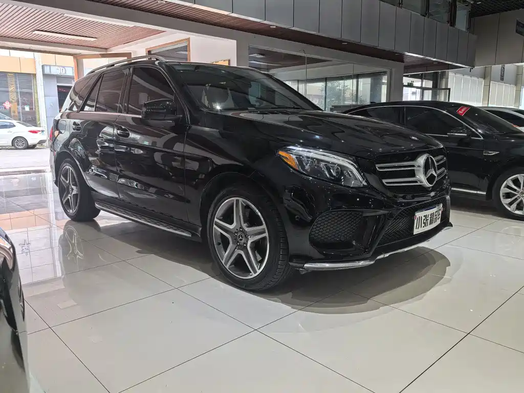Mercedes-Benz GLE 2017 — фото 3