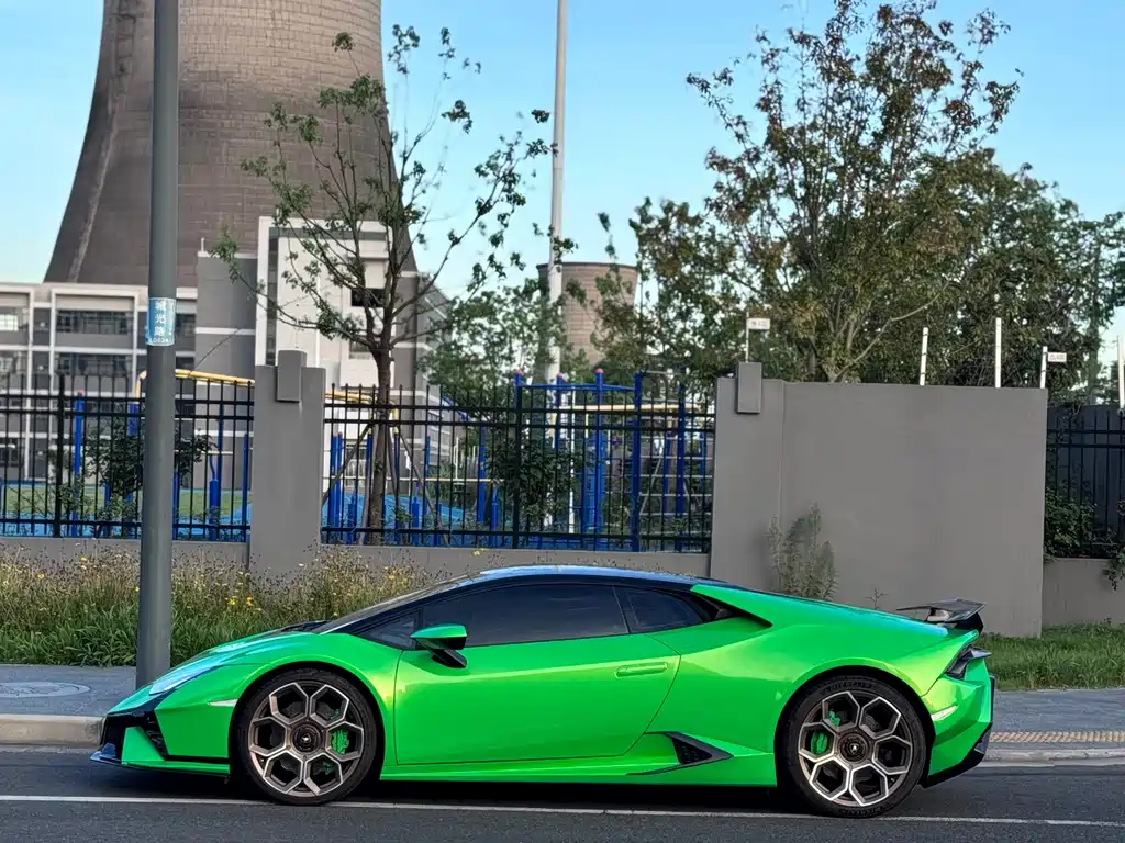 Lamborghini Huracán 2017 — фото 12