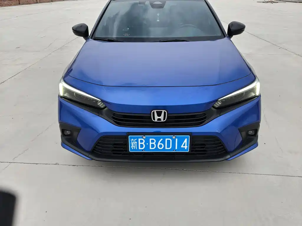 Honda Civic 2022 — фото 1