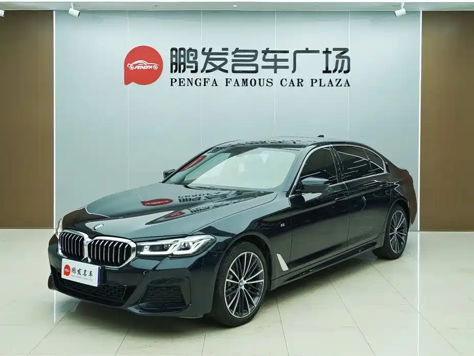 BMW 5 Series 2022 — фото 1