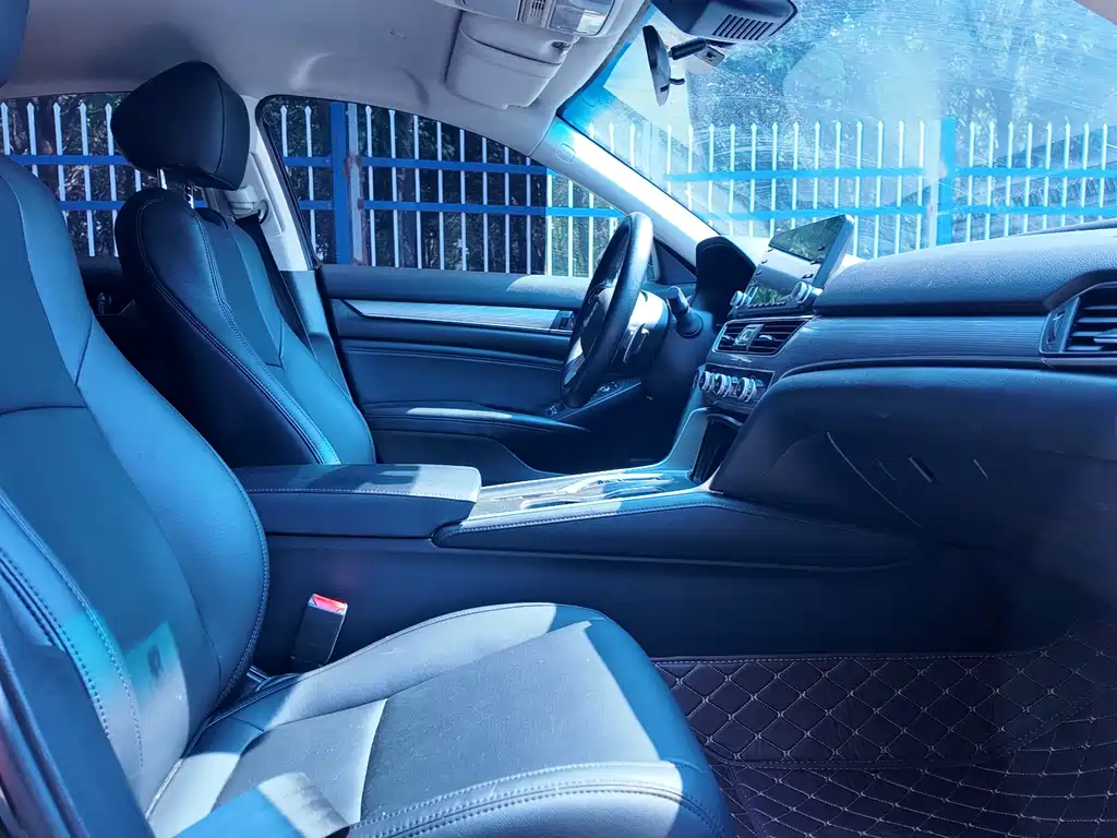 Honda Accord 2019 — фото 15