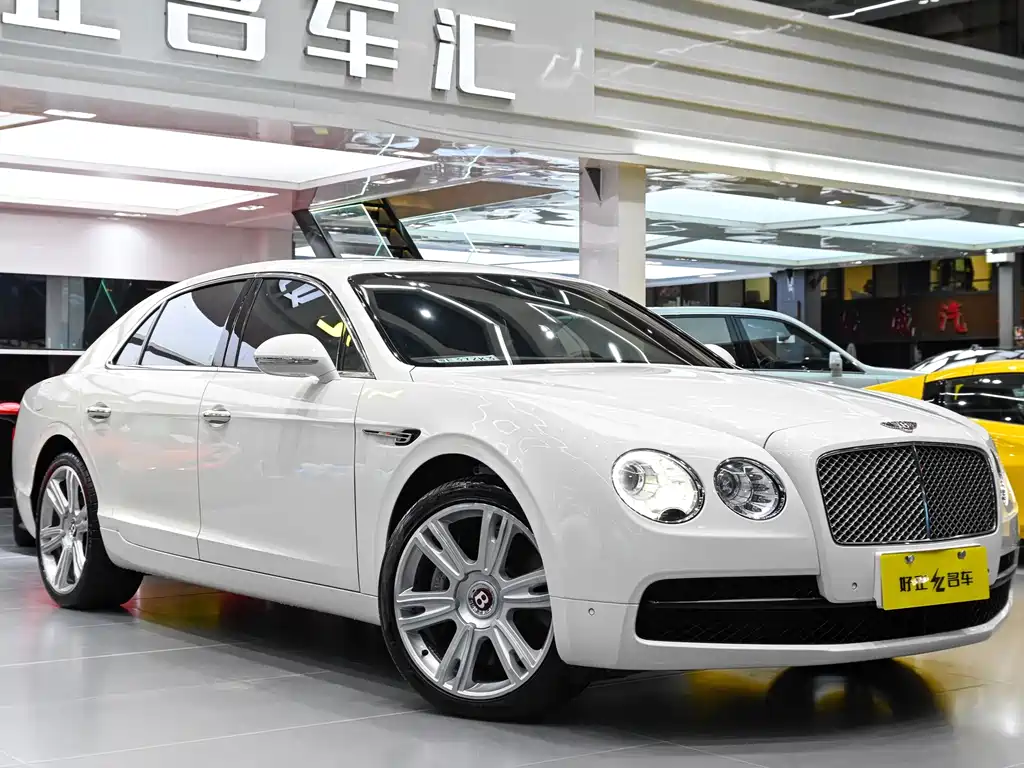 Bentley Flying Spur 2019 — фото 3