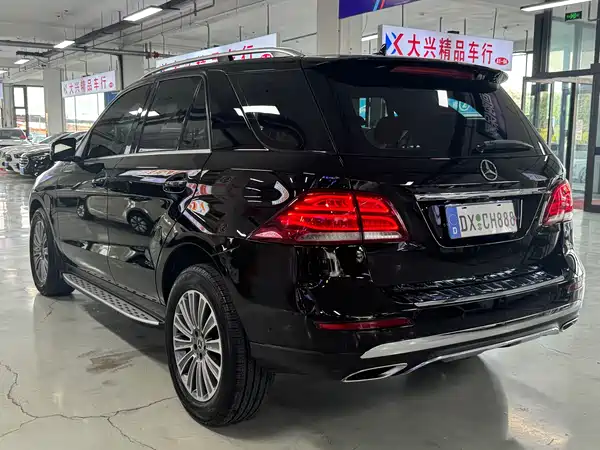 Mercedes-Benz GLE 2016