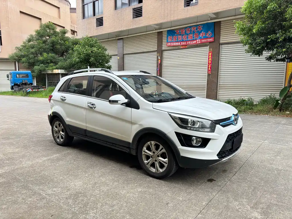 BAIC New Energy EX 2018 — фото 3