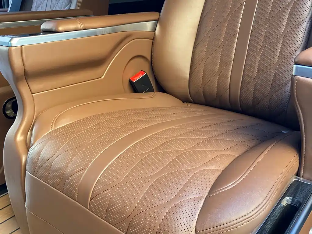 Toyota Sienna 2019 — фото 12