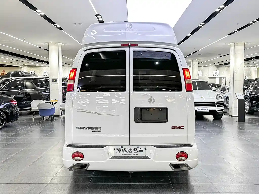GMC Savana 2016 — фото 6