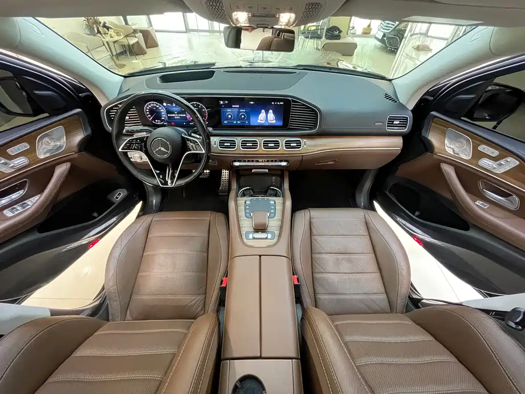 Mercedes-Benz GLS 2024 — фото 18
