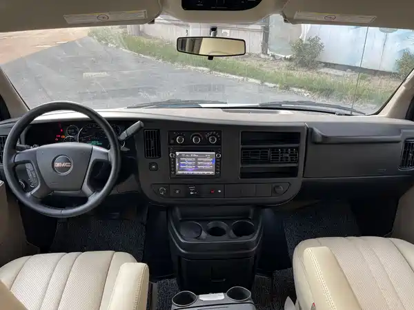 GMC SAVANA 2013