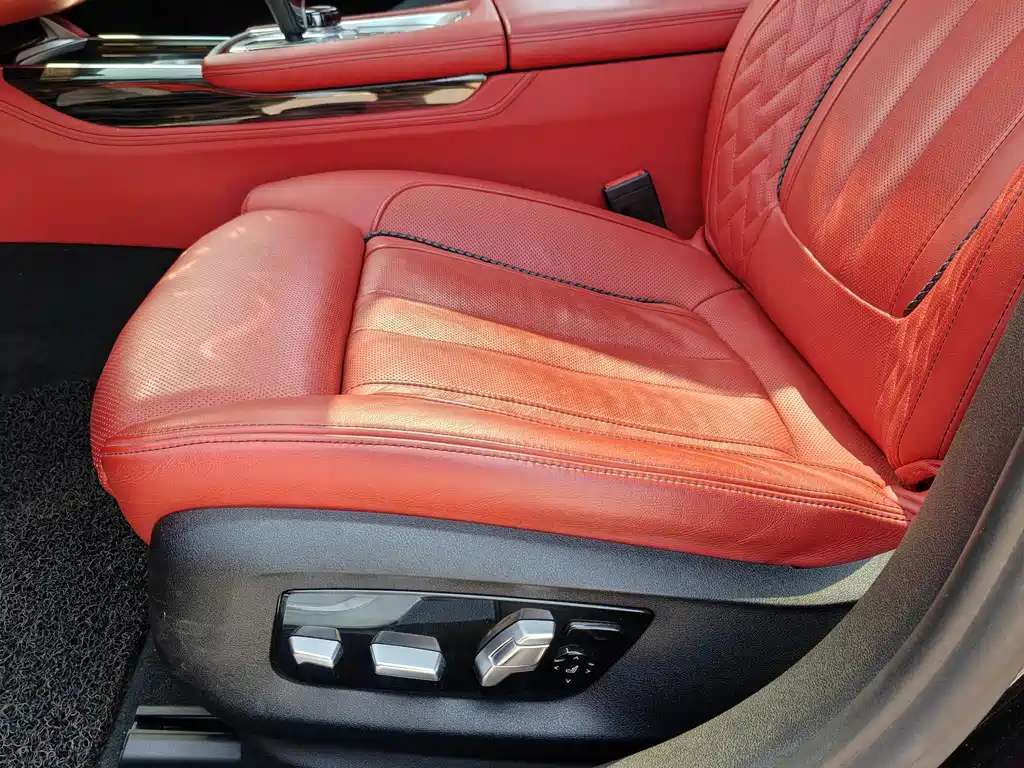 BMW 7 Series 2017 — фото 15