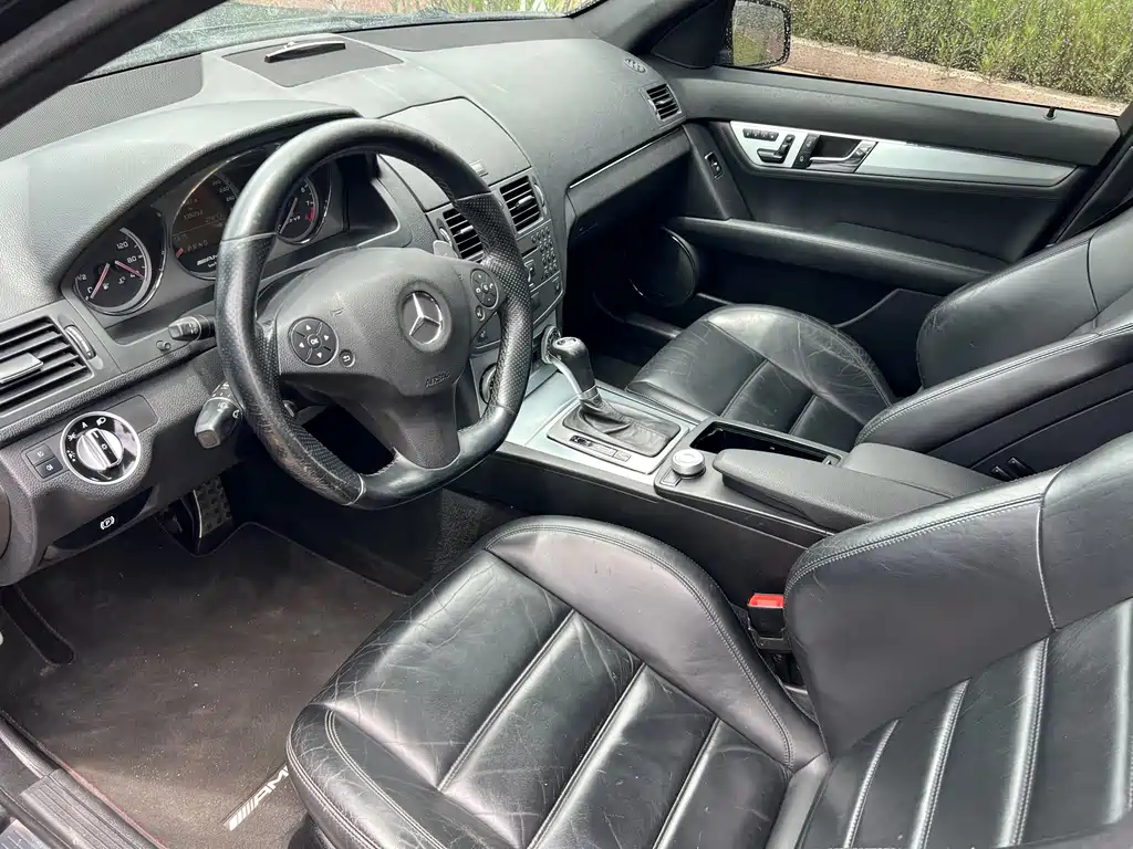 Mercedes-Benz C-Class AMG 2011 — фото 17