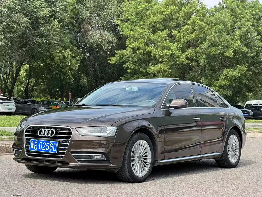 Audi A4L 2016