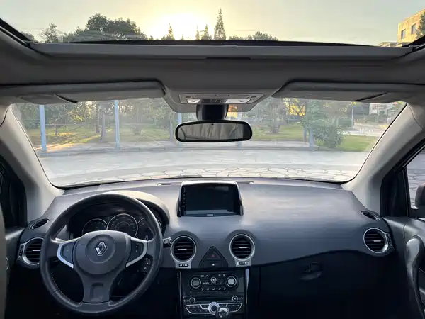 Renault Koleos 2012