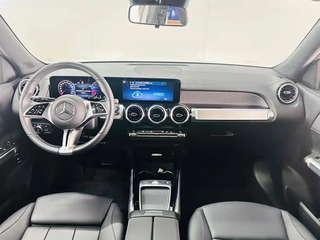 Mercedes-Benz GLB 2024 — фото 12