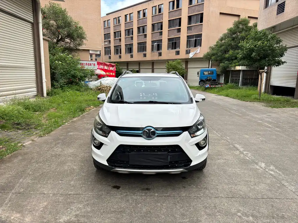 BAIC New Energy EX 2018 — фото 2