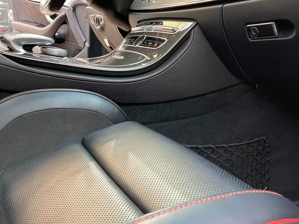 Mercedes-Benz E-Class AMG 2017 — фото 21