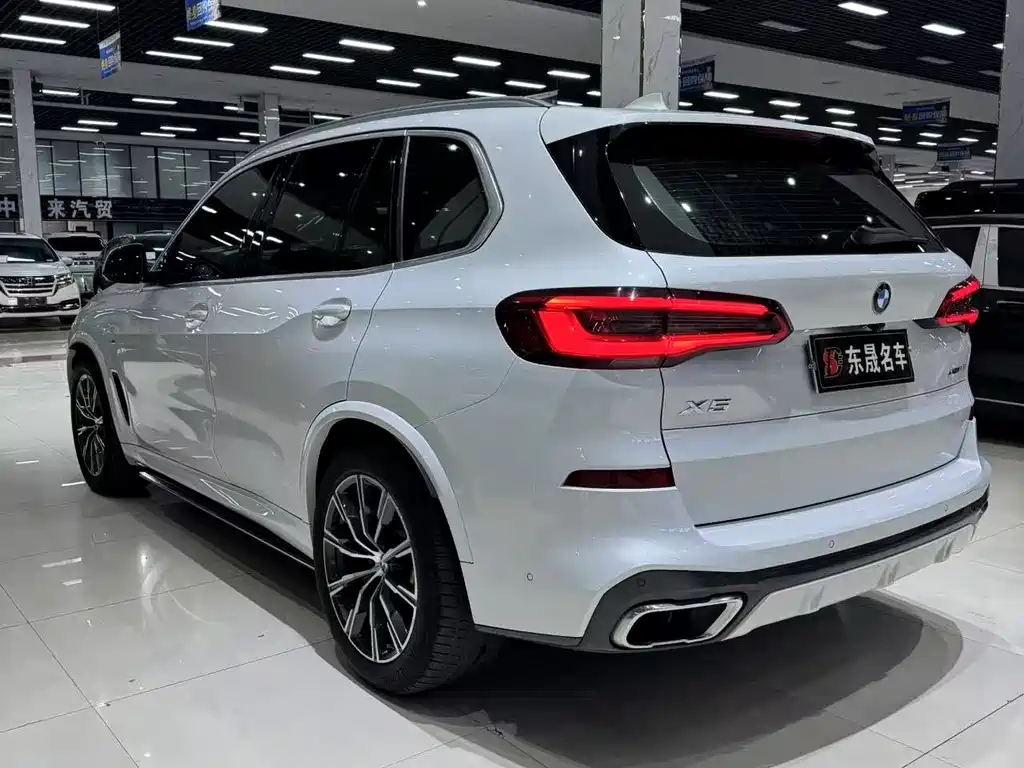 BMW X5 2019 — фото 7