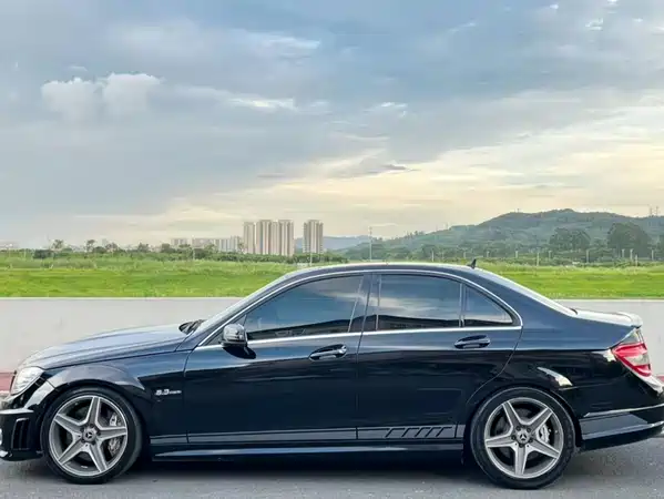 Mercedes-Benz C-Class AMG 2010