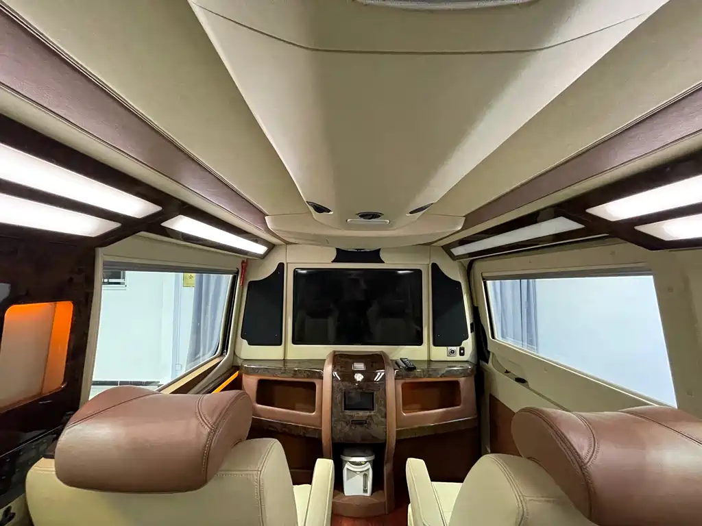 Mercedes-Benz Sprinter 2017 — фото 16
