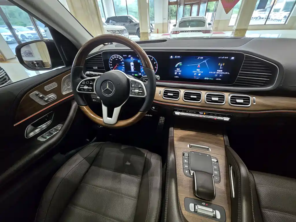 Mercedes-Benz GLS 2021 — фото 18