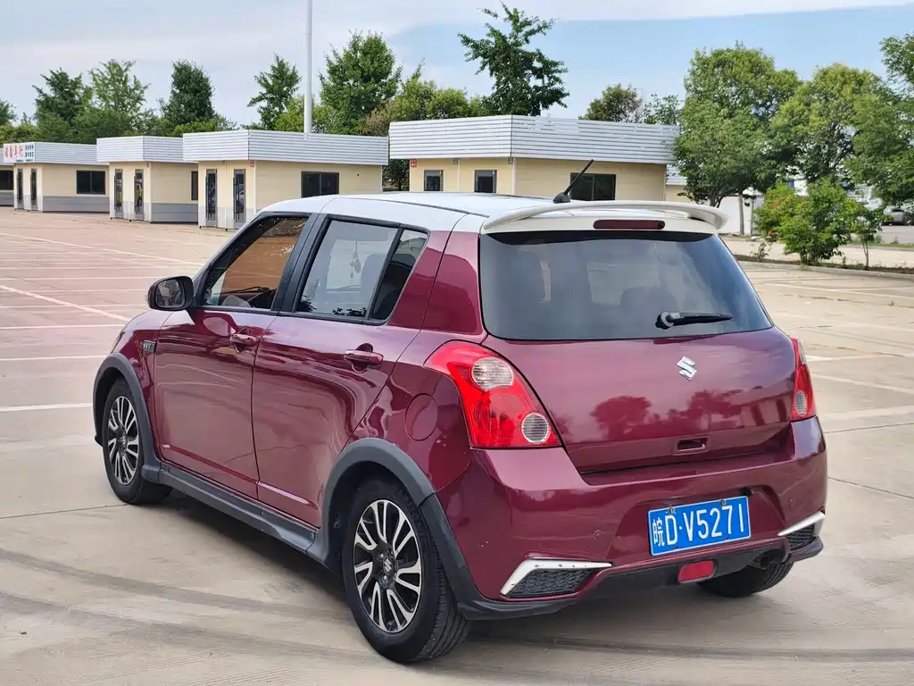 Suzuki Swift 2015 — фото 6
