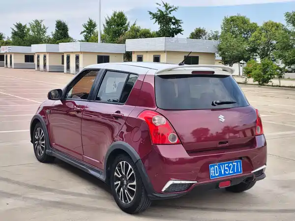 Suzuki Swift 2015