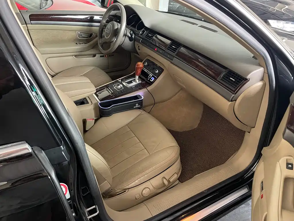 Audi A8 2004 — фото 12