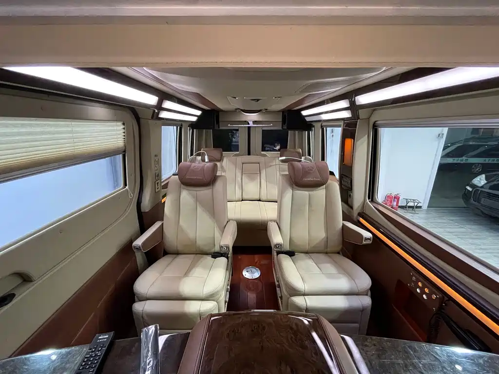 Mercedes-Benz Sprinter 2017 — фото 13