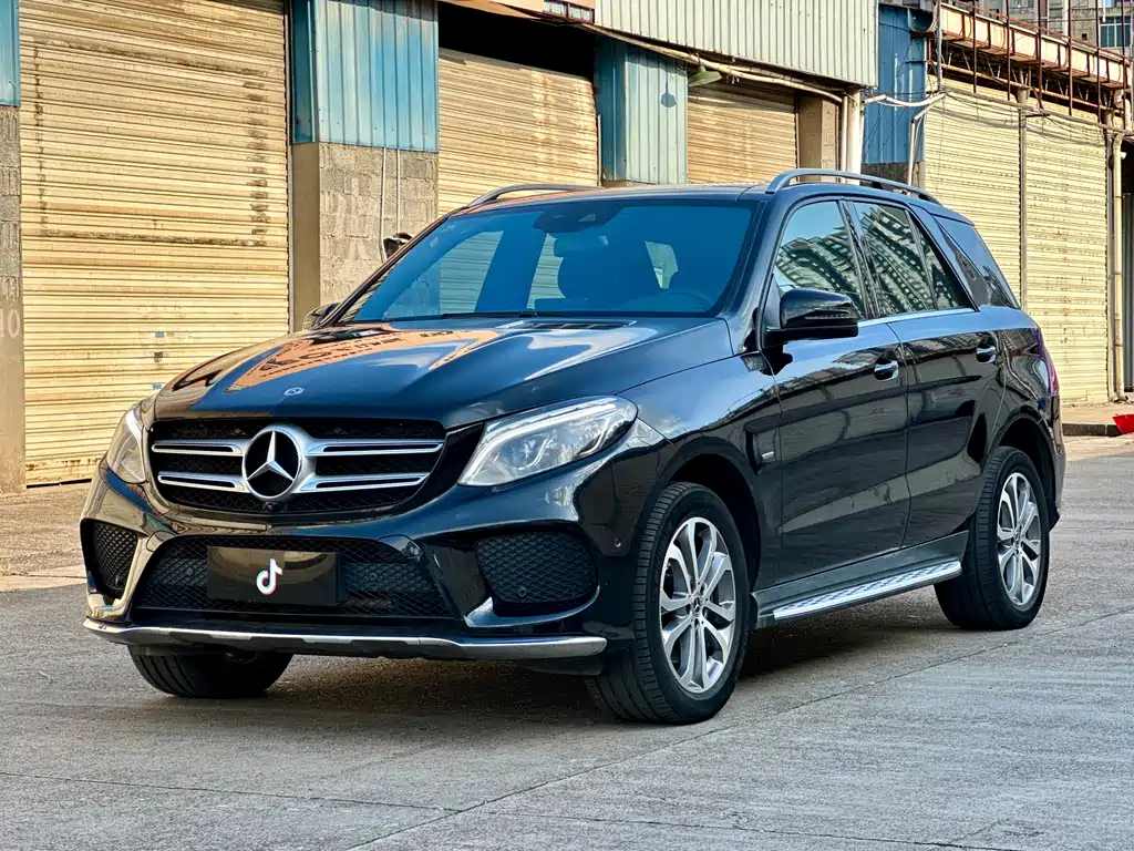 Mercedes-Benz GLE 2019 — фото 1