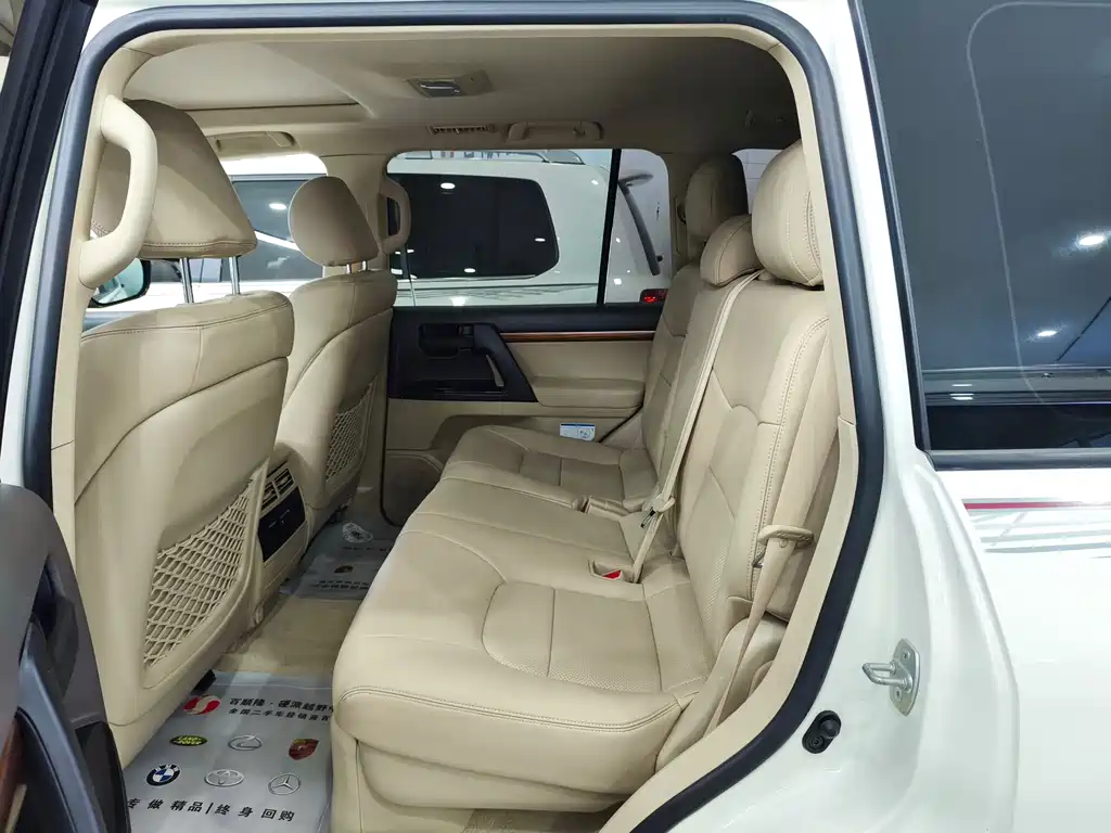 Toyota Land Cruiser 2019 — фото 20