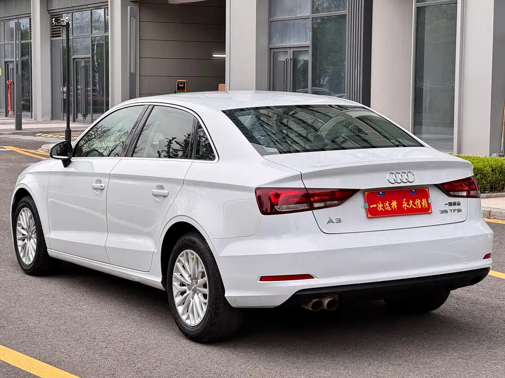Audi A3 2016 — фото 16