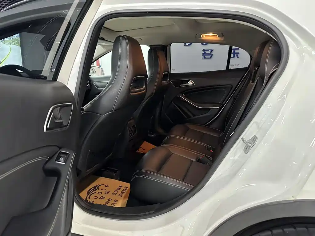 Mercedes-Benz GLA 2015 — фото 6
