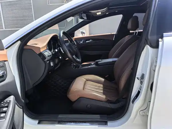Mercedes-Benz CLS 2015