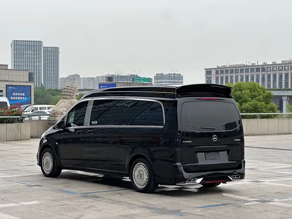 Mercedes-Benz Vito 2023 — фото 4