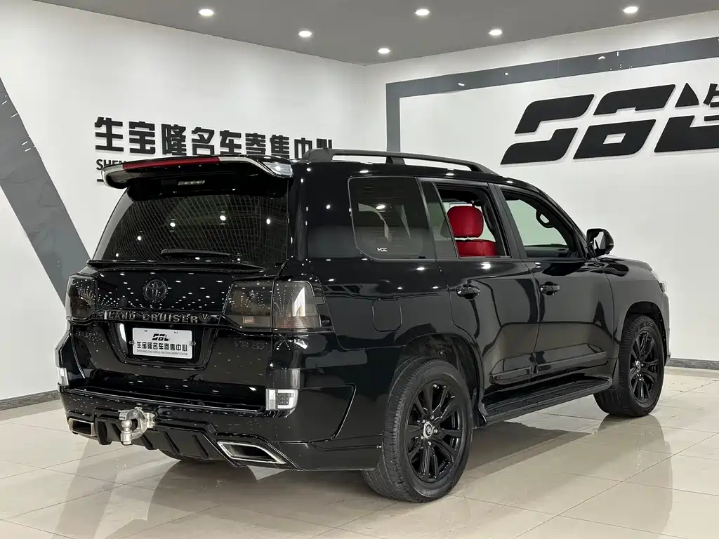 Toyota Land Cruiser 2020 — фото 4