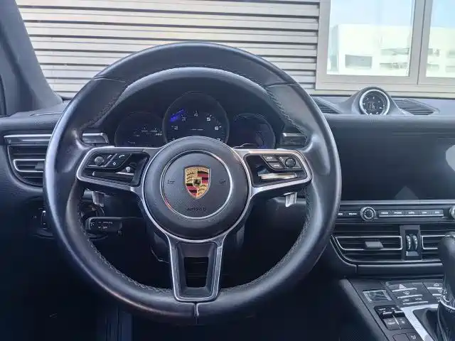 Porsche Macan 2021 — фото 6