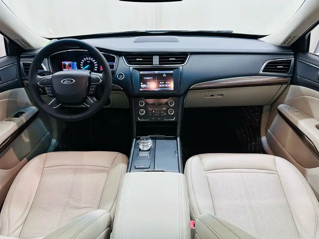Ford Taurus 2016 — фото 10