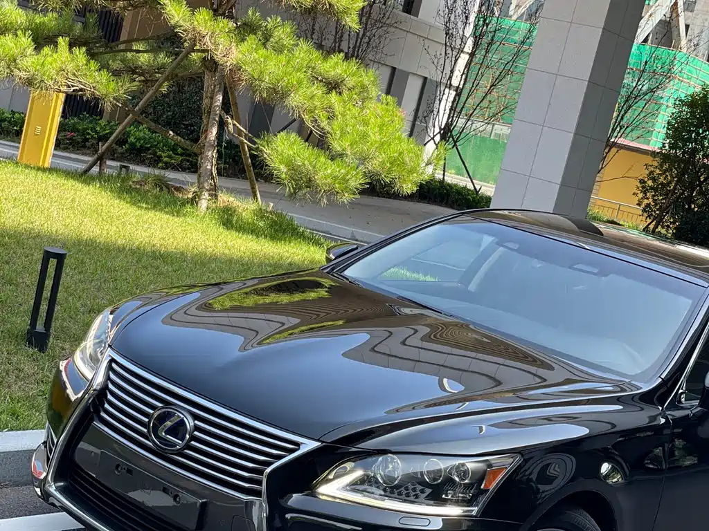 Lexus LS 2014 — фото 3