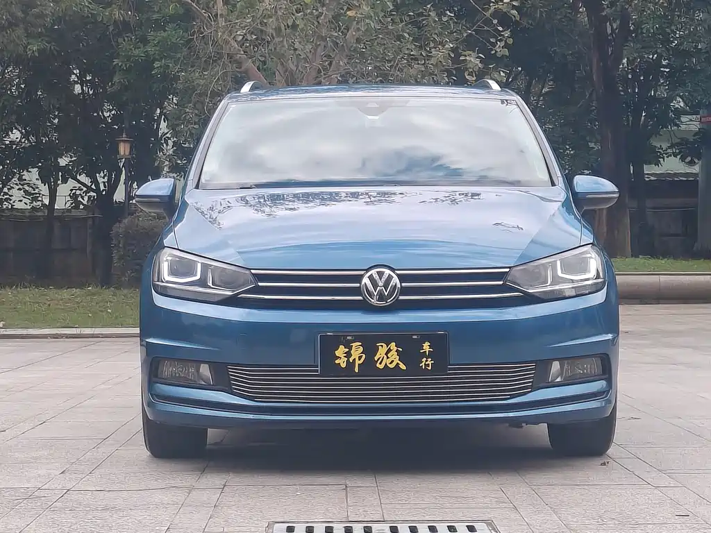 Volkswagen Touran 2019 — фото 2